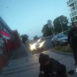 Za necelých čtyřiadvacet hodin skončil dvakrát v poutech