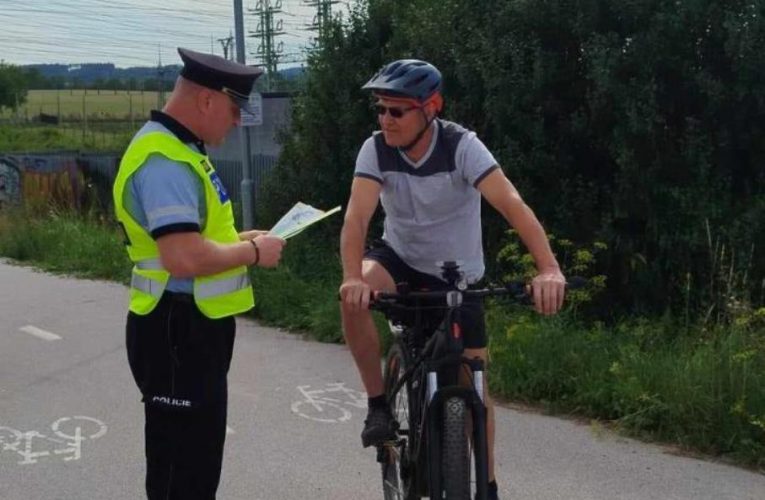 Řidič bez karty řidiče zastaven na Náchodsku