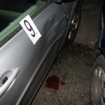 Muž se třemi promilemi na žíle se pohyboval po silnici i mimo ni jako neřízené střela