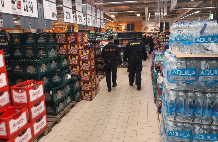 Muž z Rychnovska přišel o téměř dva a půl milionu