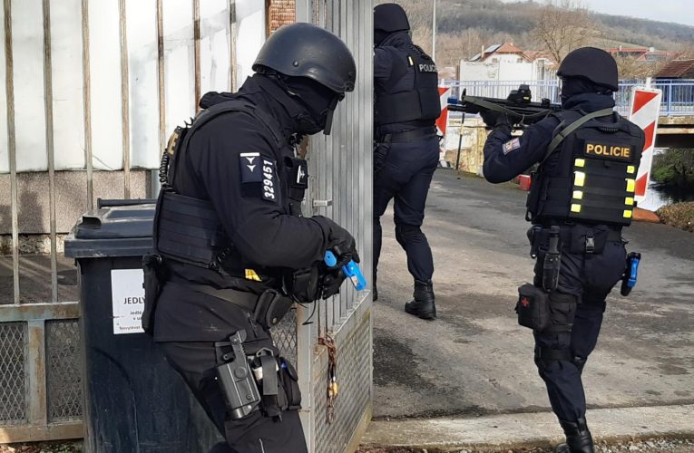 Pachatel loupeže zadržen