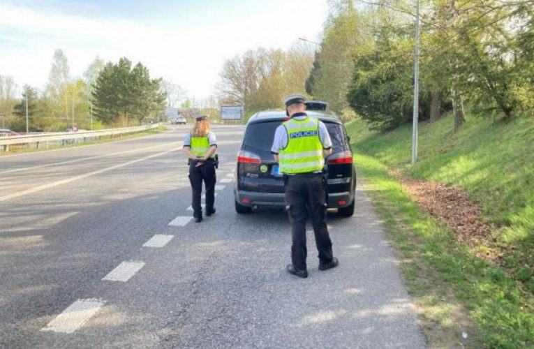 Policisté kontrolovali dodržování zákonů o alkoholu a hazardu