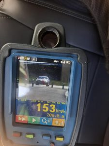 Dálniční hlídka zastavila „létající“ BMW