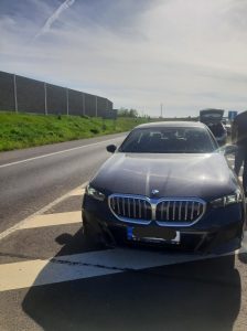 Dálniční hlídka zastavila „létající“ BMW