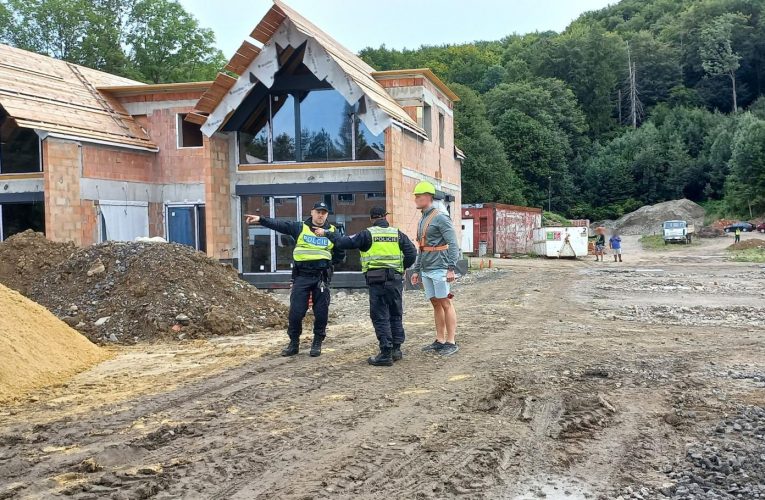 Kontroly cizinecké policie: nelegální pobyty i práce