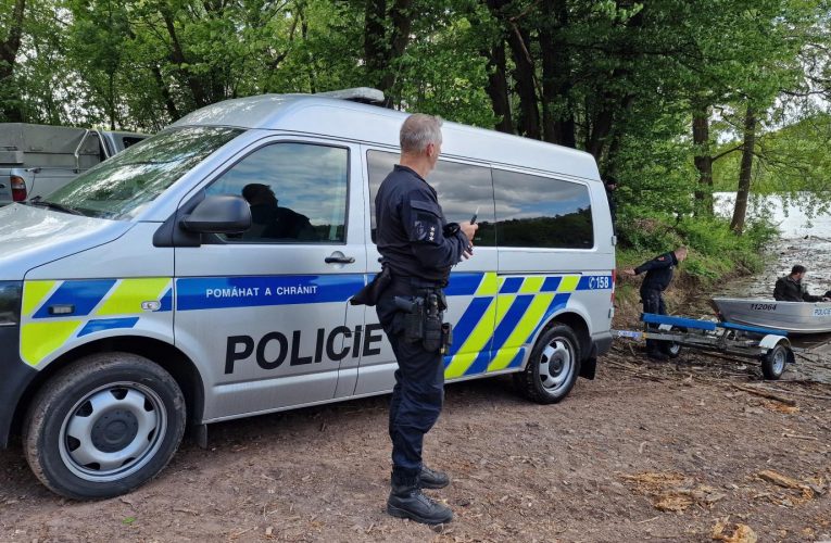 Policejní člun v akci