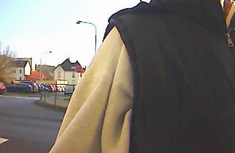 Poznáváte ženu na fotografii?
