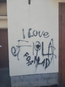 Vyznání lásky na zbrojnici