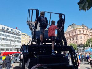 Centrum patřilo policistům
