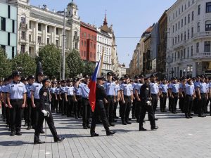 Centrum patřilo policistům