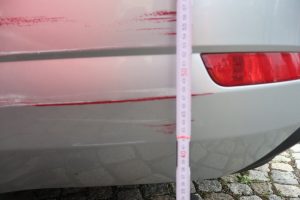 Řidička hyundaie odřela na parkovišti octavii a odjela, aniž by na sebe nechala kontakt