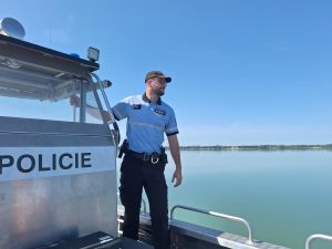 Vodní nádrž Rozkoš pod dohledem policie