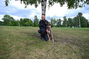 Další úspěch policejního psovoda a jeho čtyřnohého parťáka