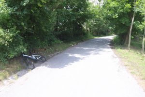 Dvě kamarádky z Nizozemí havarovaly na elektrokolech v Rokytnici nad Jizerou