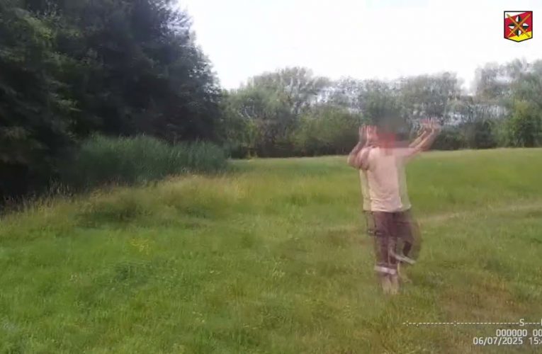 Muž s bohatou trestní minulostí skončil ve vazbě