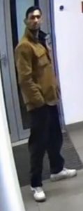Poznáváte muže na fotografiích?