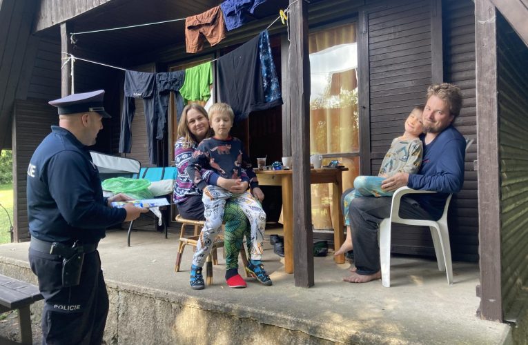 Na D11 u Hradce Králové v protisměru a pod vlivem alkoholu