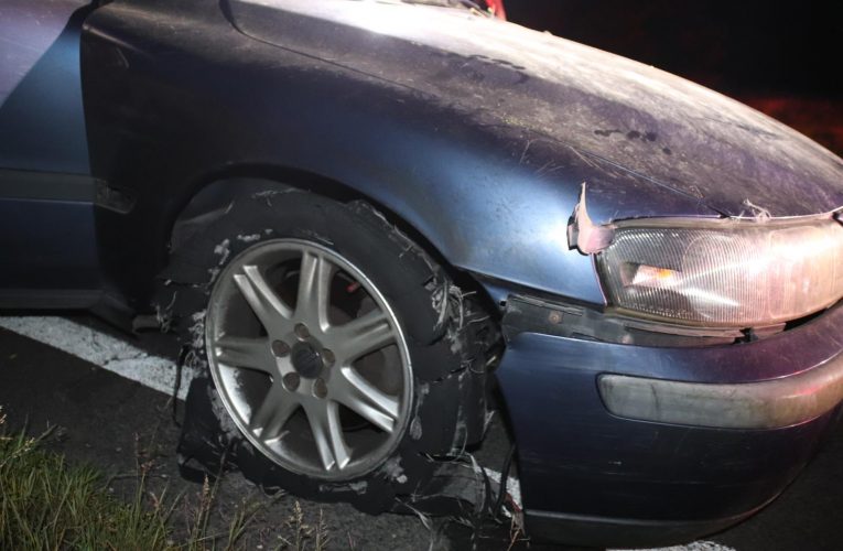 Řidič s proraženými pneumatikami nadýchal přes 1,7 promile