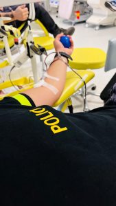 I tobě v žilách koluje naše krev...