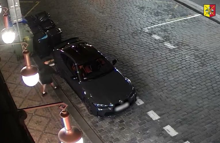 Krádež hotovosti z vozidla