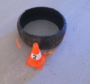 Pneumatika příčinou dopravní nehody na D11