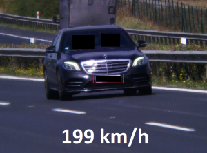 Řidič výrazně nerespektoval rychlostní limit na D7