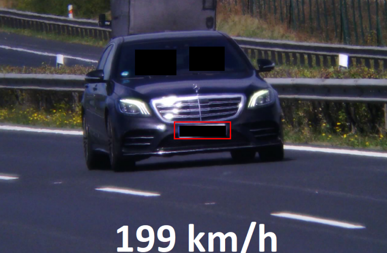 Řidič výrazně nerespektoval rychlostní limit na D7