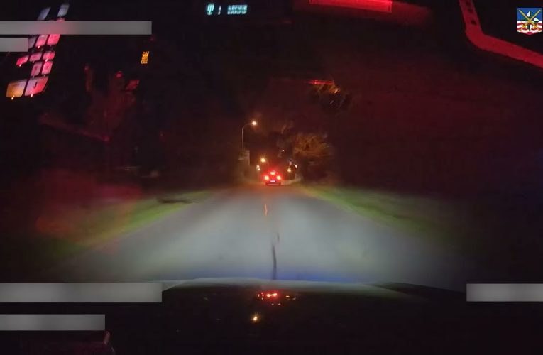 Vysokou rychlostí ujížděl policejní hlídce