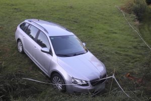 Auto se dvakrát samovolně rozjelo a přejelo dva lidi
