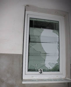 Během jednoho měsíce se měli vloupat do šesti prodejen