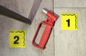 Během jednoho měsíce se měli vloupat do šesti prodejen