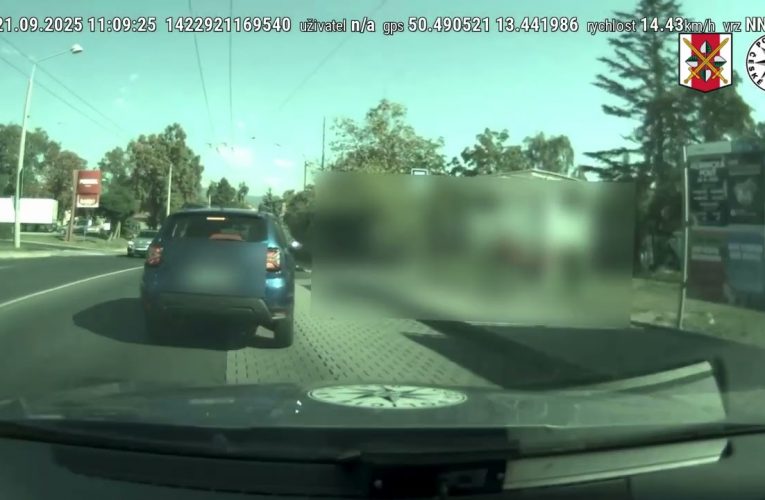 Opilá řidička na sebe sama upozornila