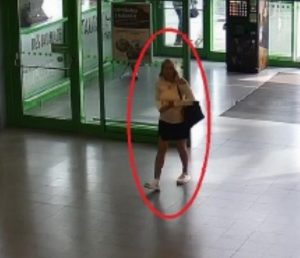 Pátráme po totožnosti ženy z obchodního domu