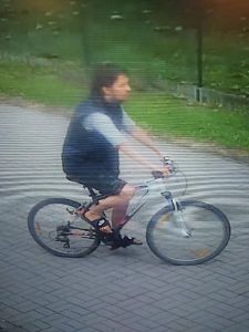 Poznáváte muže na snímku?