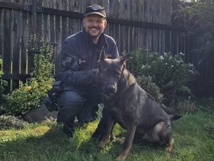 Služební pes vypátral podezřelého