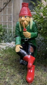 Také keramický vodník byl odcizen