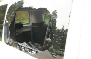 Vloupání do prodejny a dodávky je objasněno