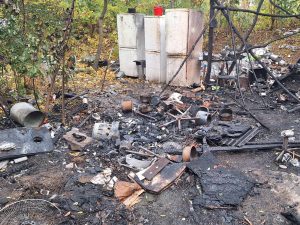 Plameny muže nepustily zpět