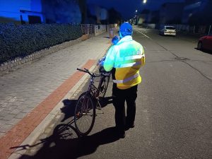 Po dálnici 200 km/h, ve městě s více než 2 promile alkoholu