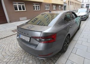 Po osmi letech byl propuštěn na svobodu, náprava mu však nevydržela dlouho.