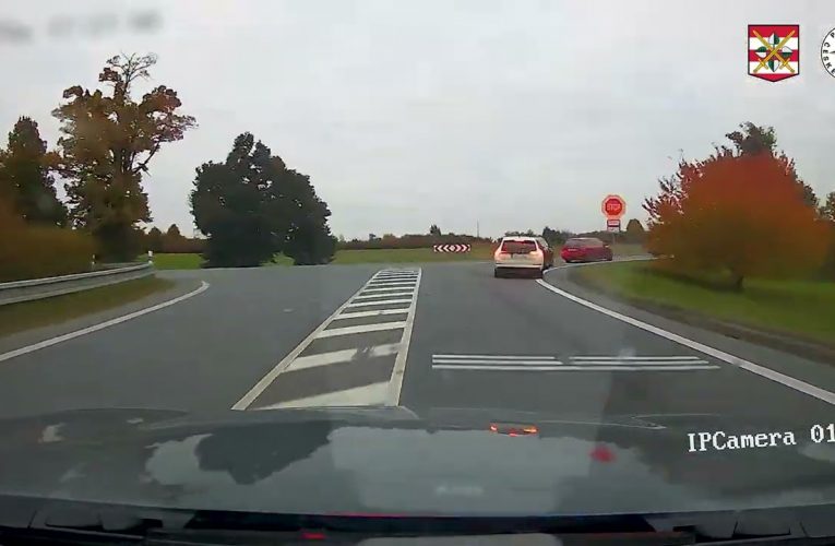 Pomohla jim policejní siréna