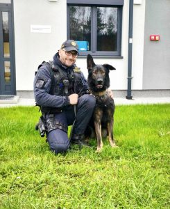 Český policejní pes Loky vypátral ztracenou turistku ze Saska