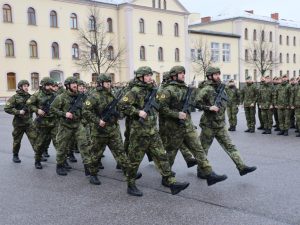 Květ vlčího máku připomněl hrdiny minulosti i přítomnosti