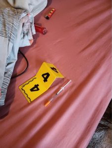 Pervitin sypal přímo do ruky