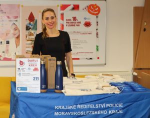 Policisté a civilní zaměstnanci z Moravskoslezského kraje darovali tu nejcennější tekutinu, kterou v těle mají, a tou je krev
