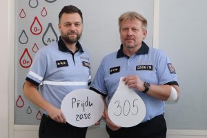 Policisté a civilní zaměstnanci z Moravskoslezského kraje darovali tu nejcennější tekutinu, kterou v těle mají, a tou je krev