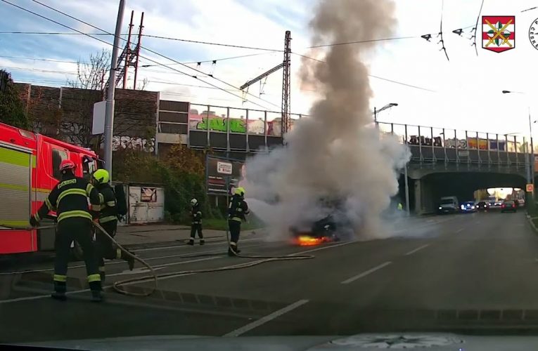 Pomohlo vyrážecí kladivo