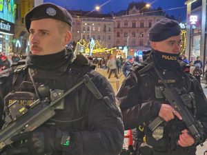 S blížícími se Vánocemi posilují policisté výkon služby