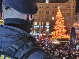 S blížícími se Vánocemi posilují policisté výkon služby