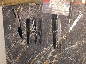 Cizinec vyráběl, jeho partnerka především prodávala